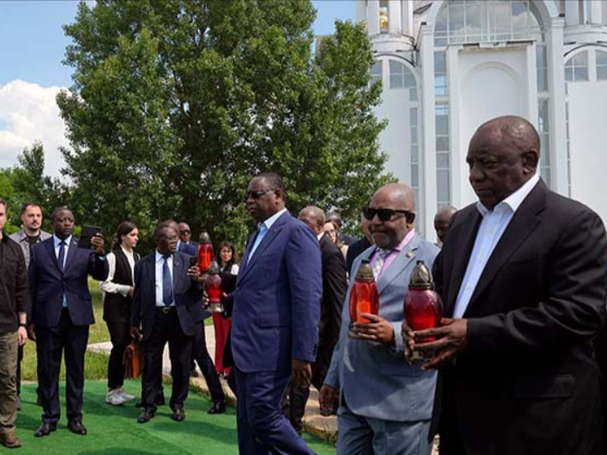 "Сатанинская логика": почему РФ запустила по Киеву ракеты во время визита лидеров Африки