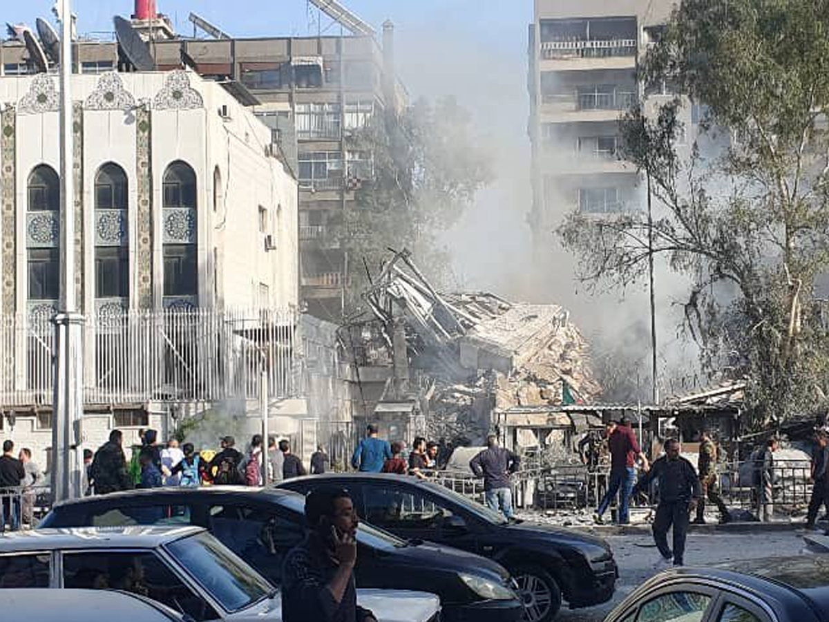 В результате авиаудара по консульству Ирана в Сирии есть погибшие, Дамаск обвинил Израиль - "Очень серьезное повышение ставок"