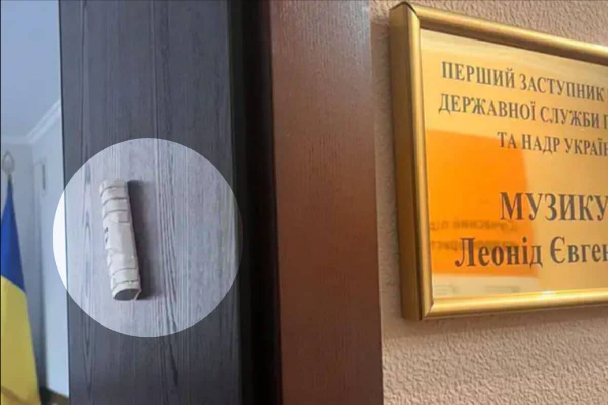 Еврейская гордость Украины: заместитель министра укрепил мезузу в самом сердце правительства в Киеве