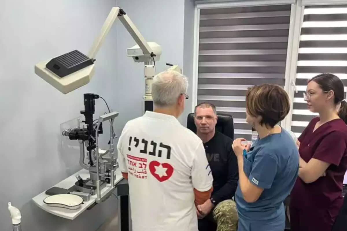 Израильские врачи во Львове разворачивают офтальмологическую миссию